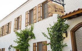 Monza House Otel